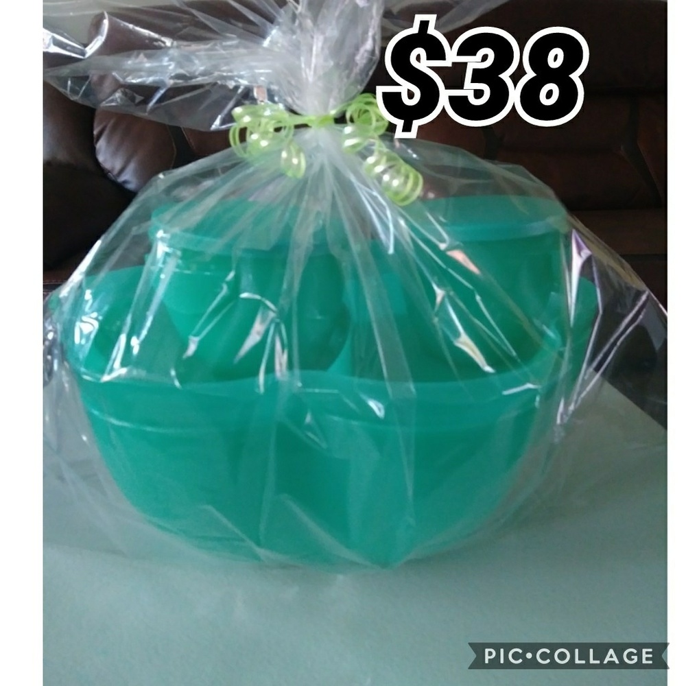 Tupperware - Picture 2 of 8